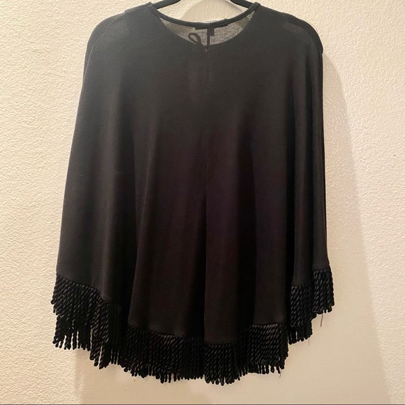 Simply Irresistible Black Fringed Shawl Poncho - Picture 2 of 4